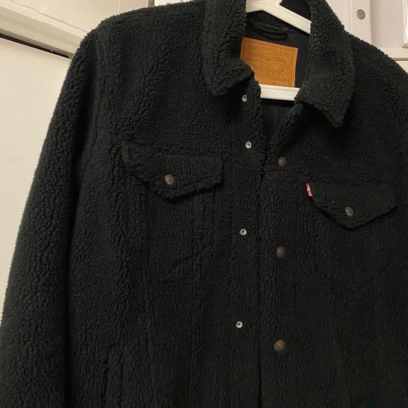 LEVIS Fur Jacket - Picture 2 of 5